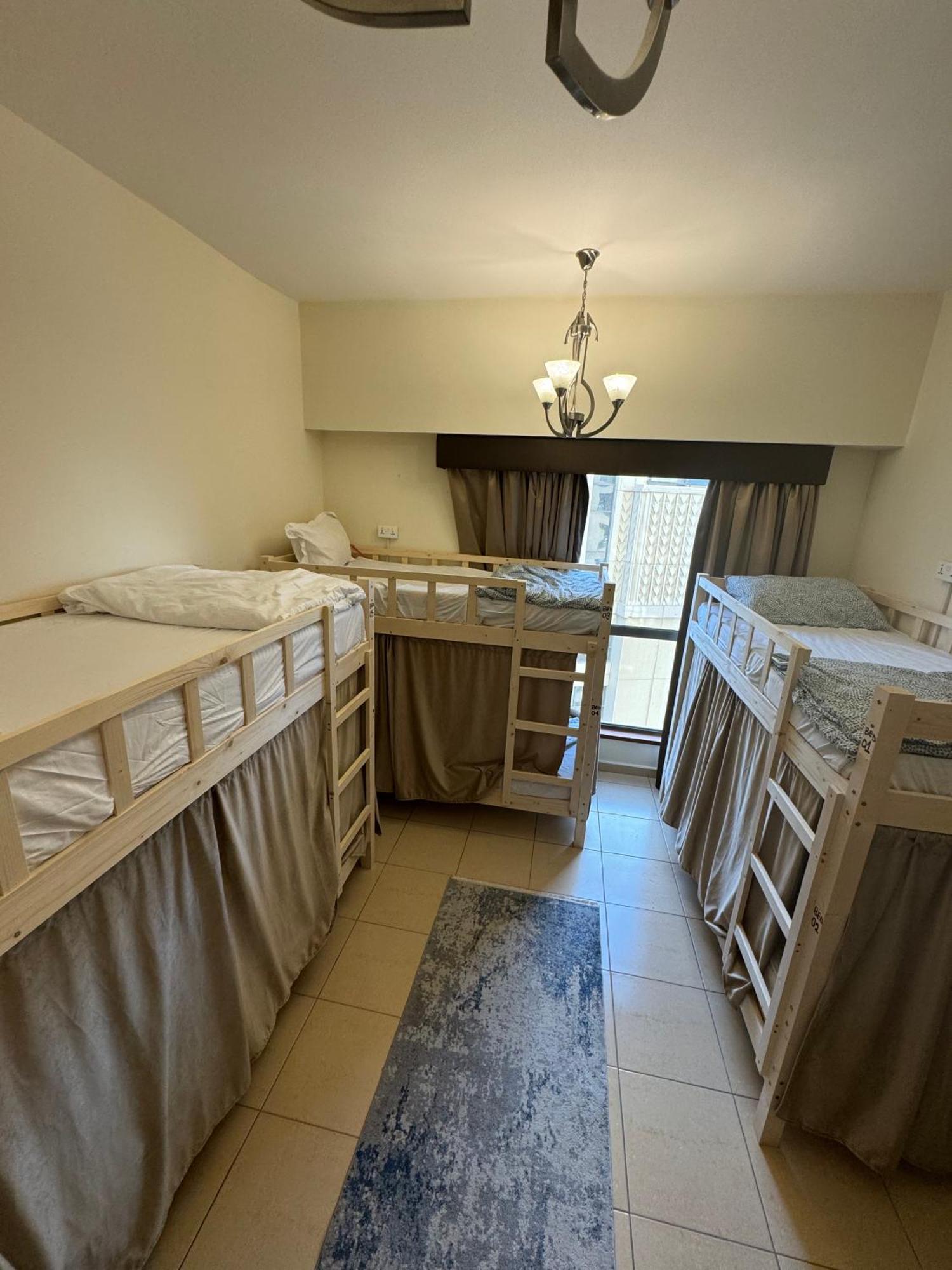 Lunar Cozy Hostel - Jbr Dubaï Extérieur photo
