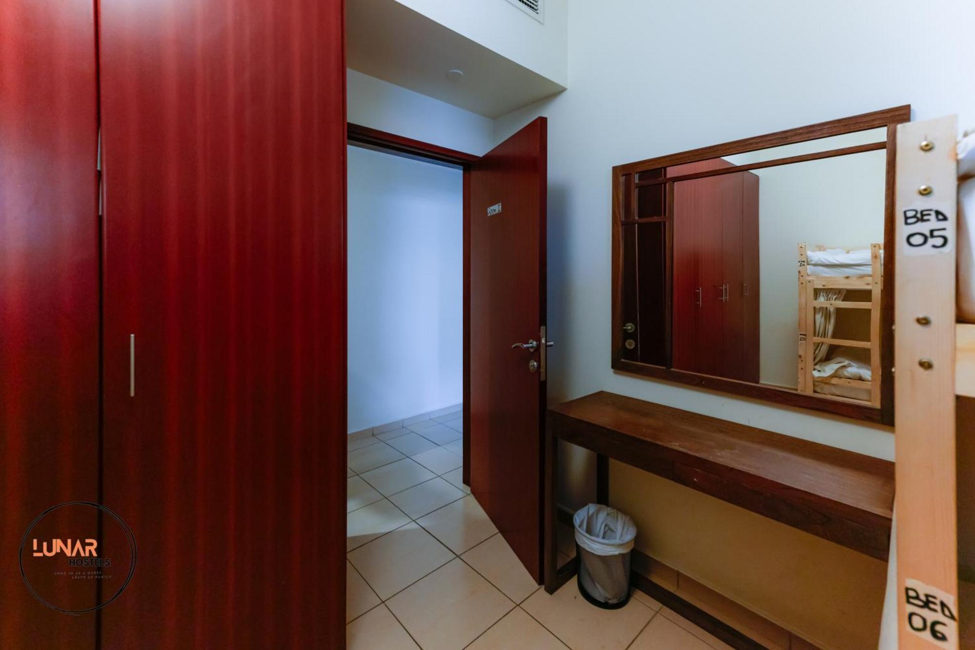 Lunar Cozy Hostel - Jbr Dubaï Extérieur photo