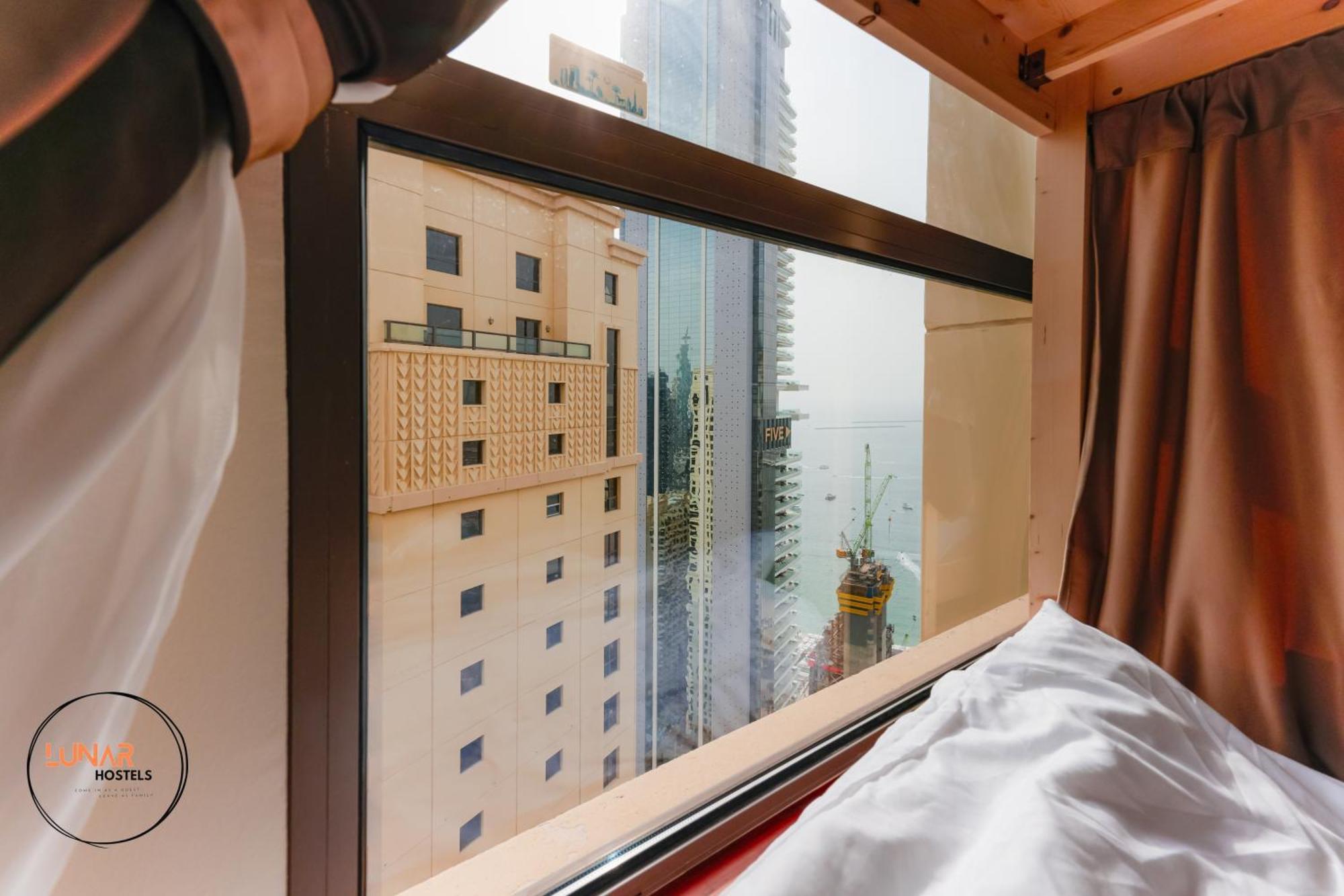 Lunar Cozy Hostel - Jbr Dubaï Extérieur photo